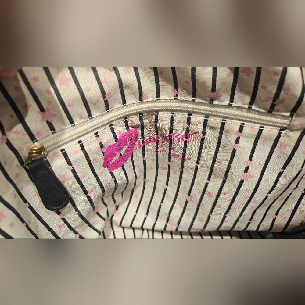 Luv Betsey by Betsey Johnson tote bag. - Picture 8 of 14